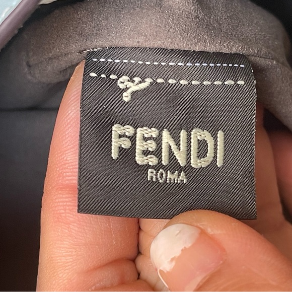 Fendi sky blue Crossbody Bag !
Never use - Picture 11 of 13